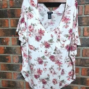 Women's Rue 21 Floral Flowy Top